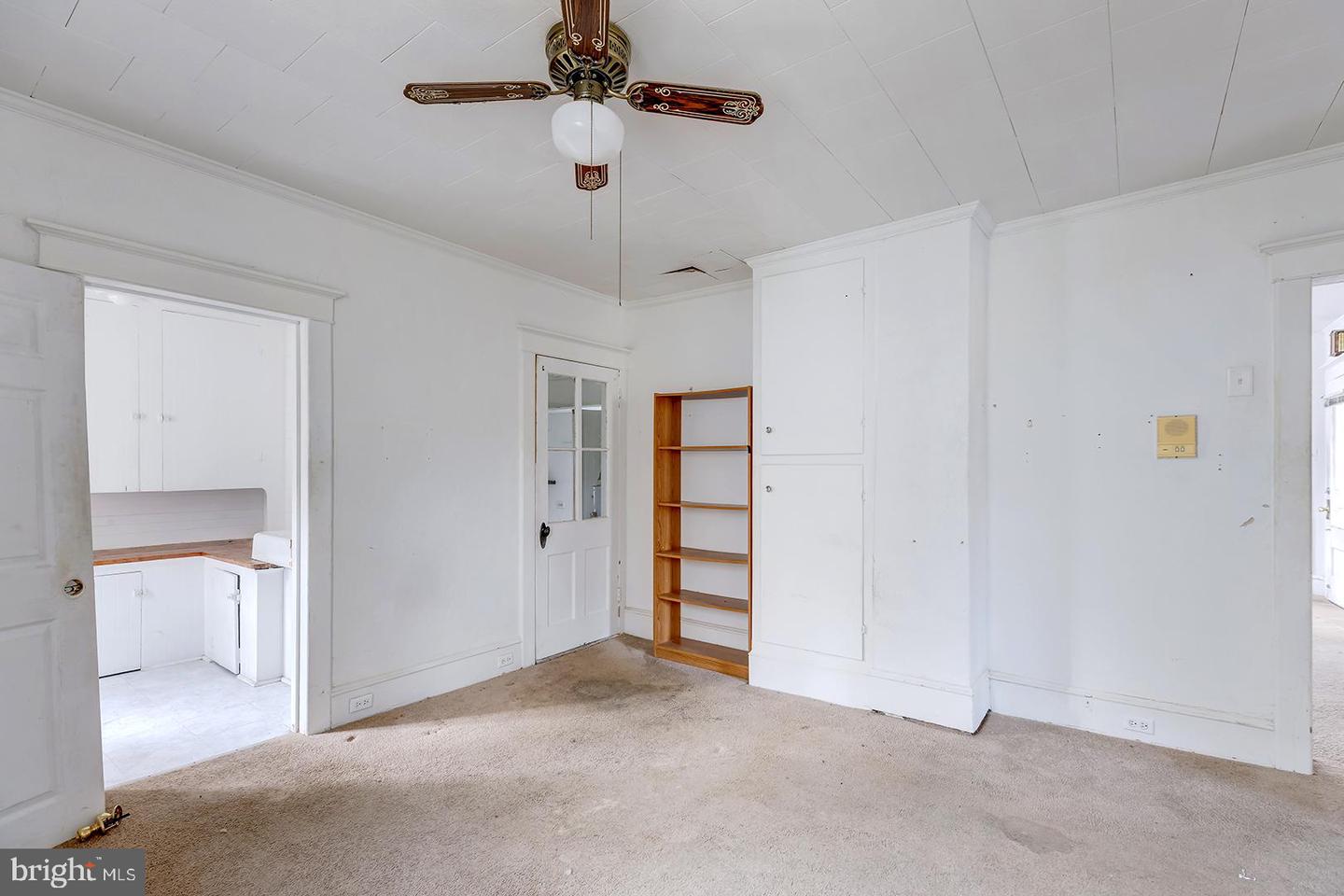 402 Pine St Property Photo 10