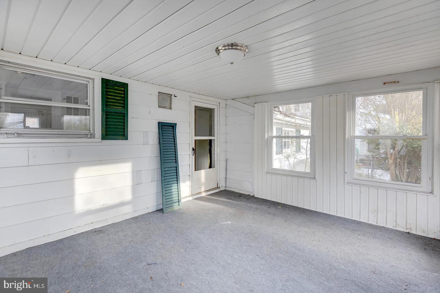 402 Pine St Property Photo 16