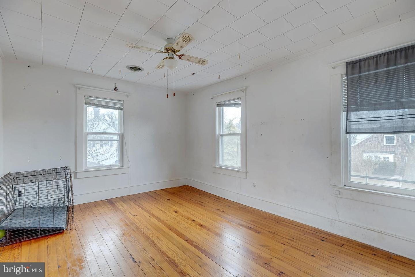 402 Pine St Property Photo 23