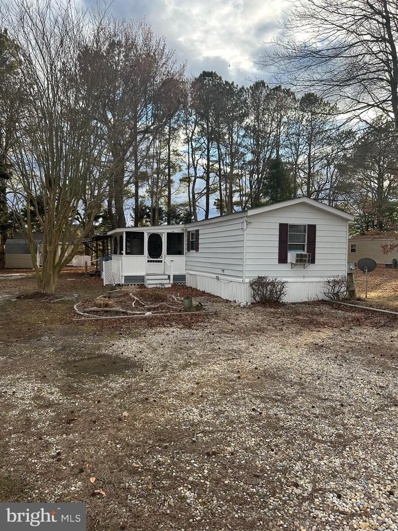 37178 Pinewood Rd Property Photo 1