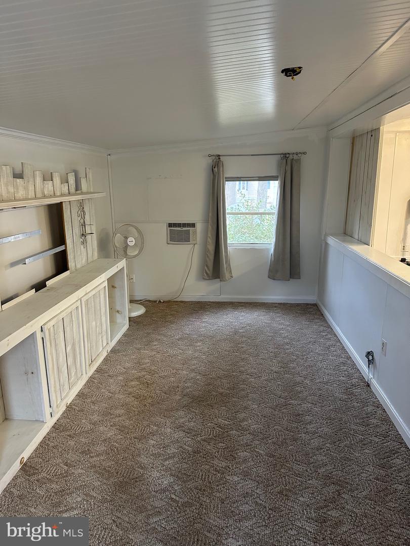 37178 Pinewood Rd Property Photo 6