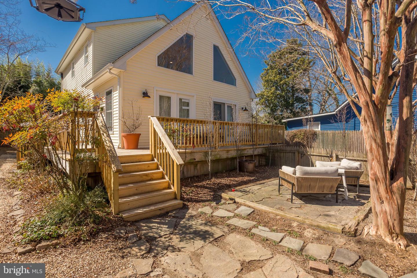 310 Mill St Property Photo
