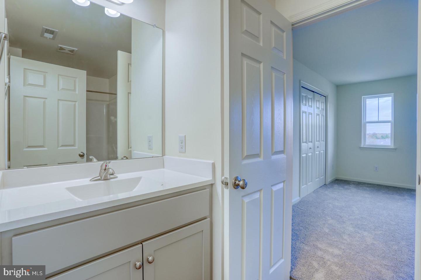 4902 E Pebble Ln #e Property Photo 21