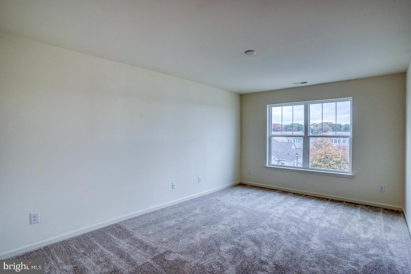 4902 E Pebble Ln #e Property Photo 24