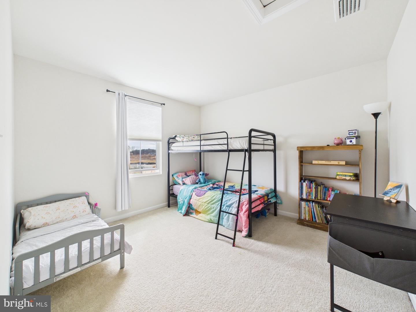 515 Peachtree Ln Property Photo 15