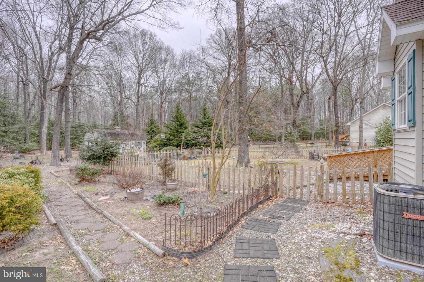 45 Lady Slipper Ln Property Photo 17