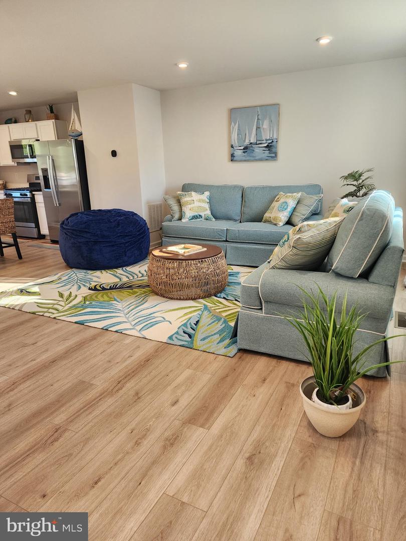 30089 Moorings Reach Property Photo 6