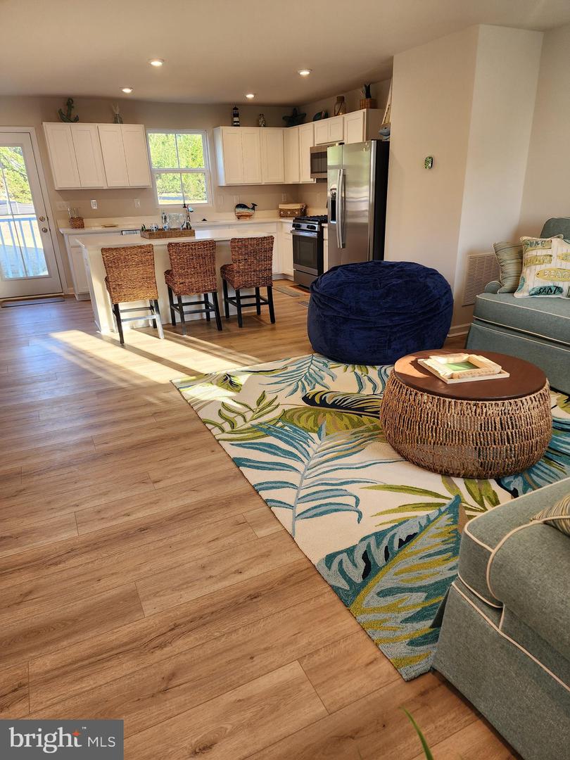 30089 Moorings Reach Property Photo 8