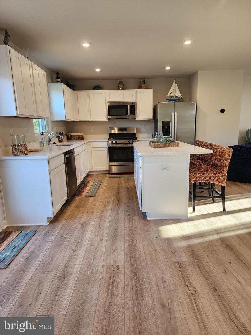 30089 Moorings Reach Property Photo 14