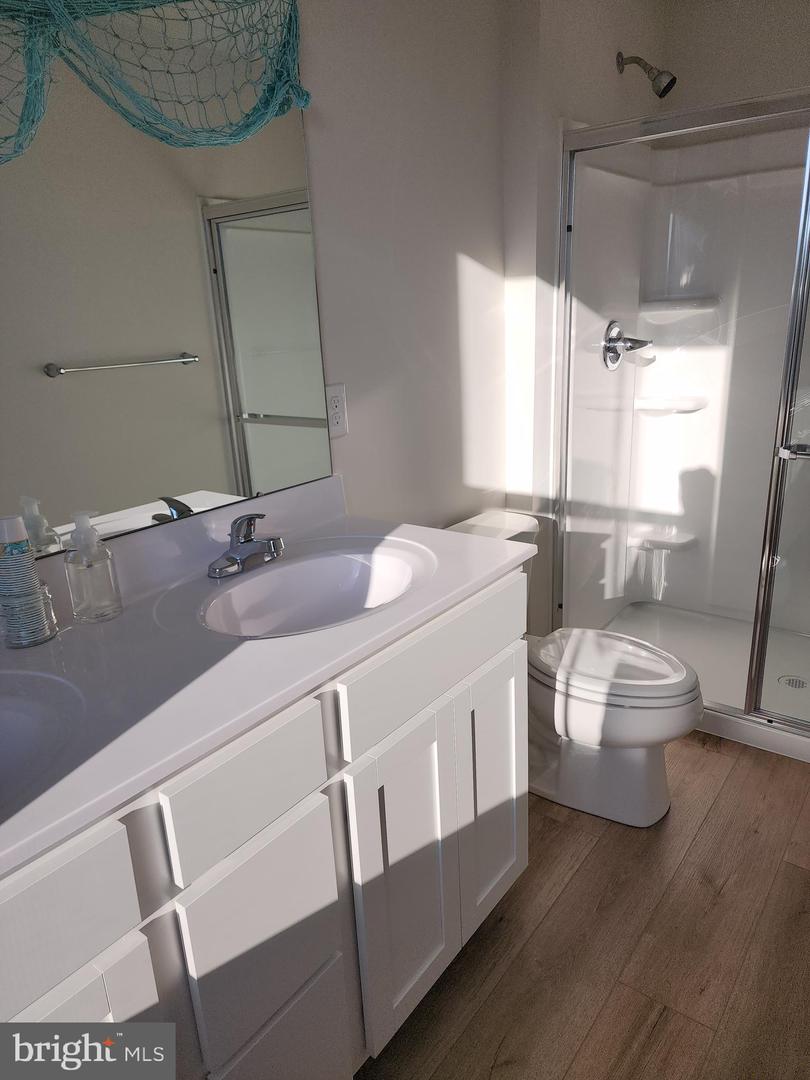 30089 Moorings Reach Property Photo 29