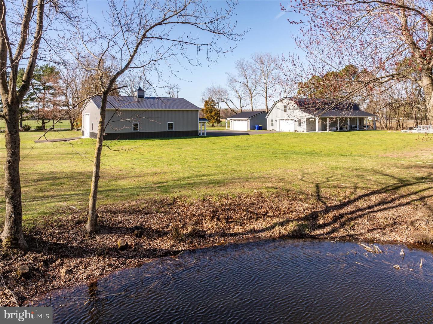 10463 N Beach Hwy Property Photo 6