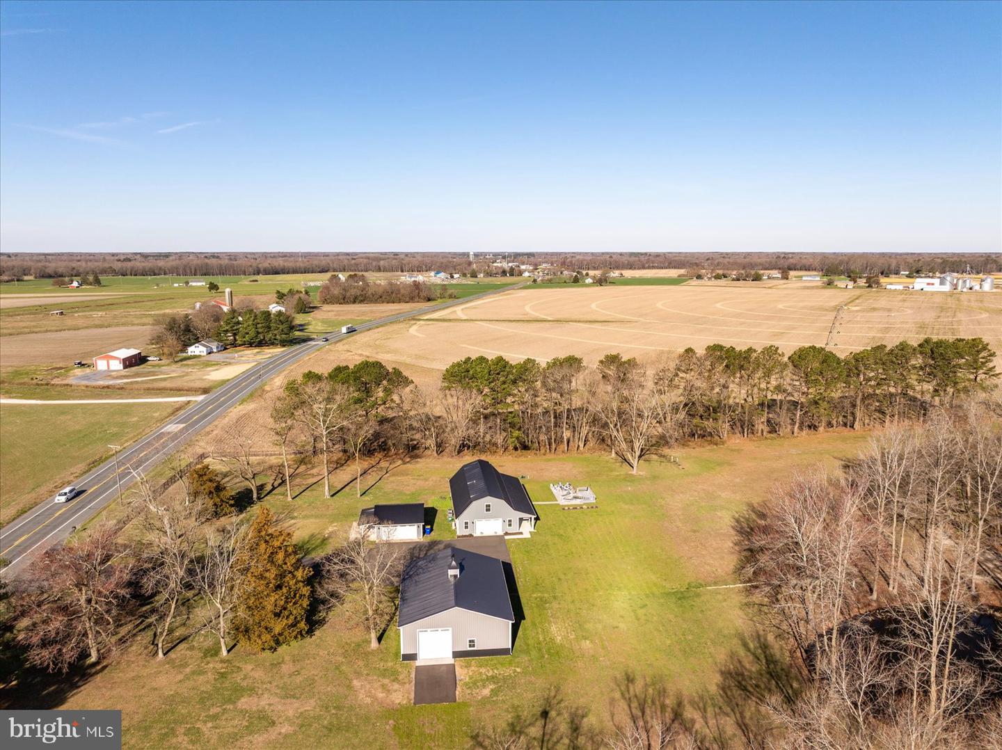 10463 N Beach Hwy Property Photo 9