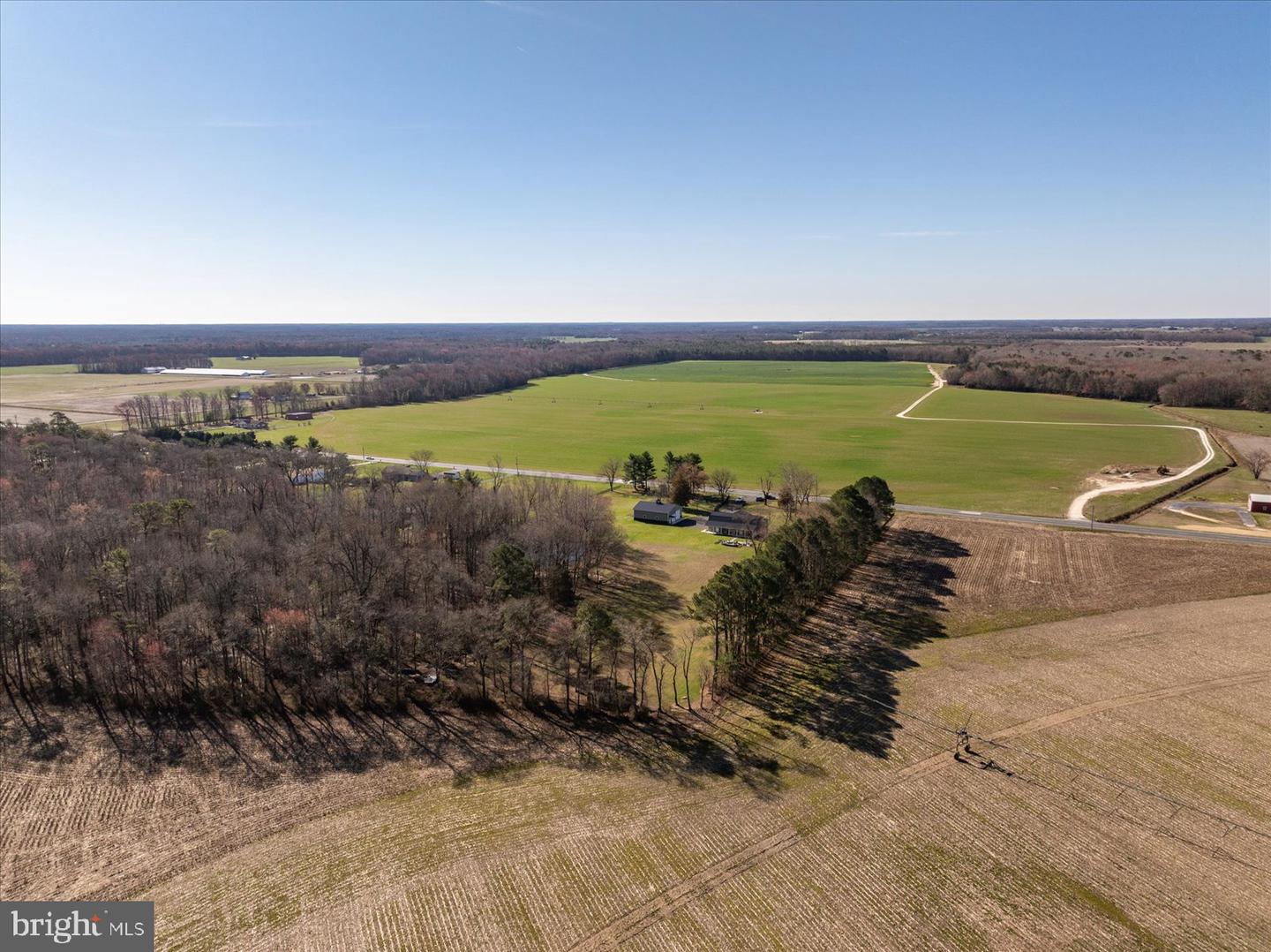 10463 N Beach Hwy Property Photo 12