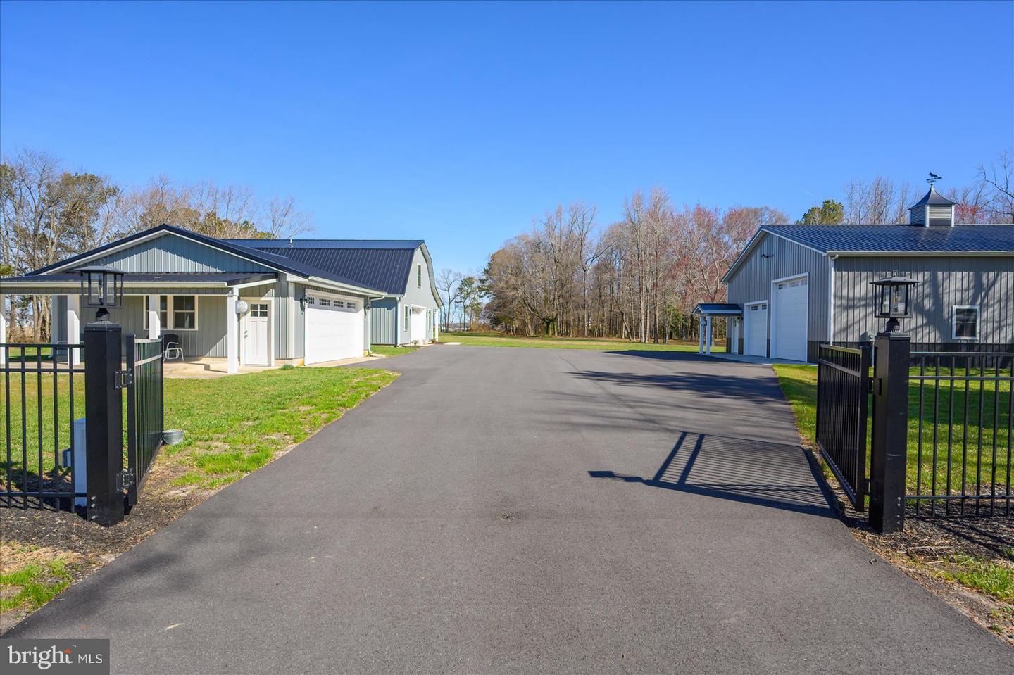10463 N Beach Hwy Property Photo 36