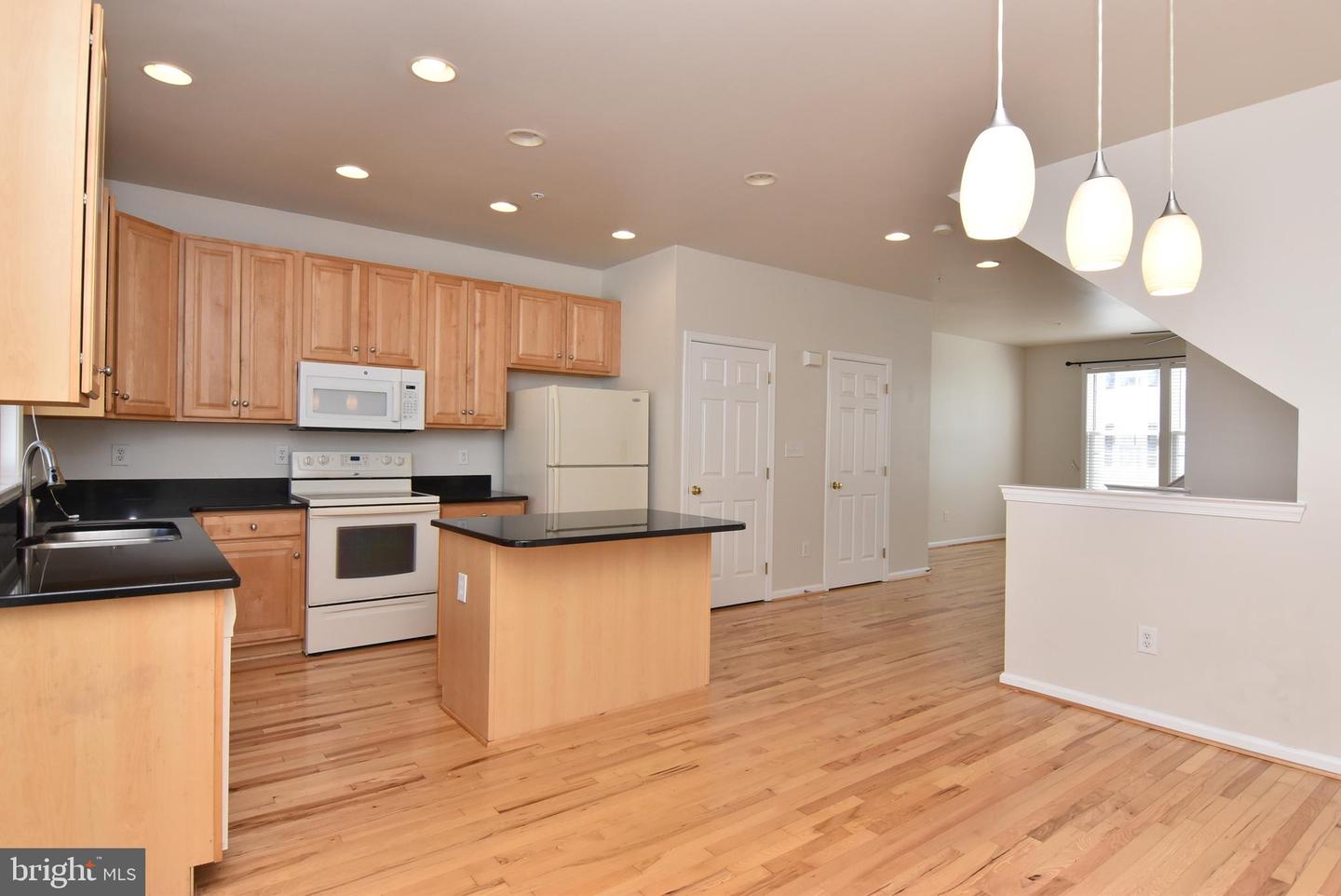 26767 Chatham Ln ##b19-5 Property Photo 8