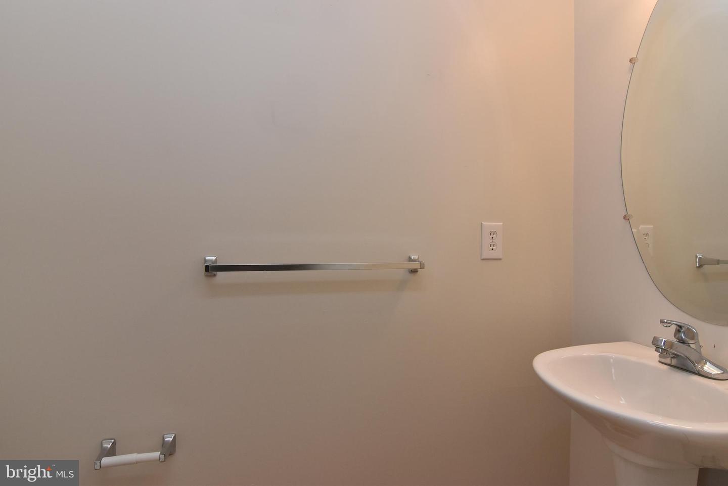 26767 Chatham Ln ##b19-5 Property Photo 9