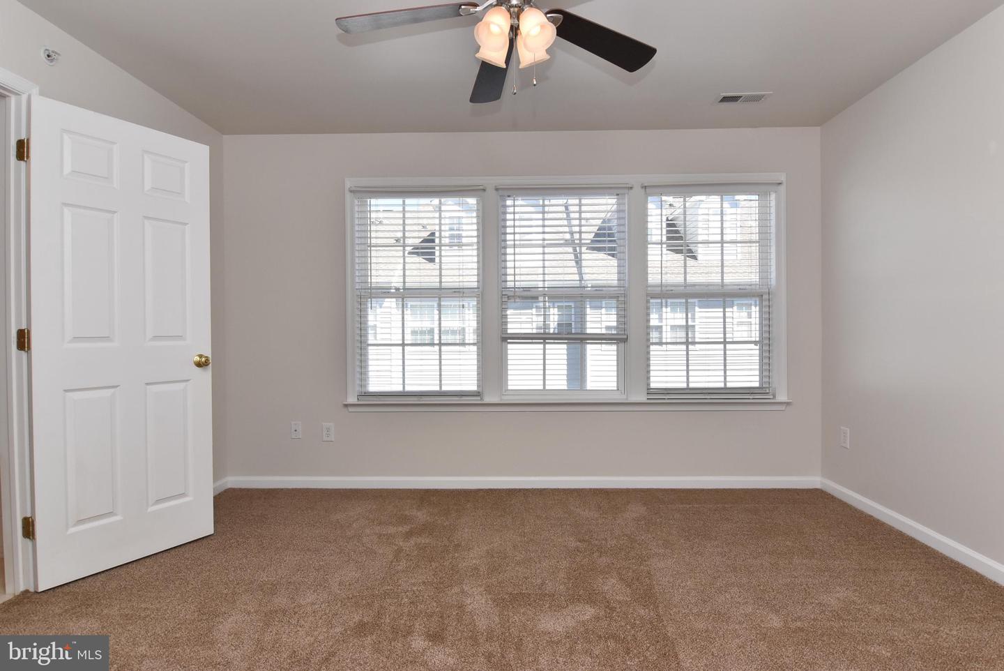 26767 Chatham Ln ##b19-5 Property Photo 10