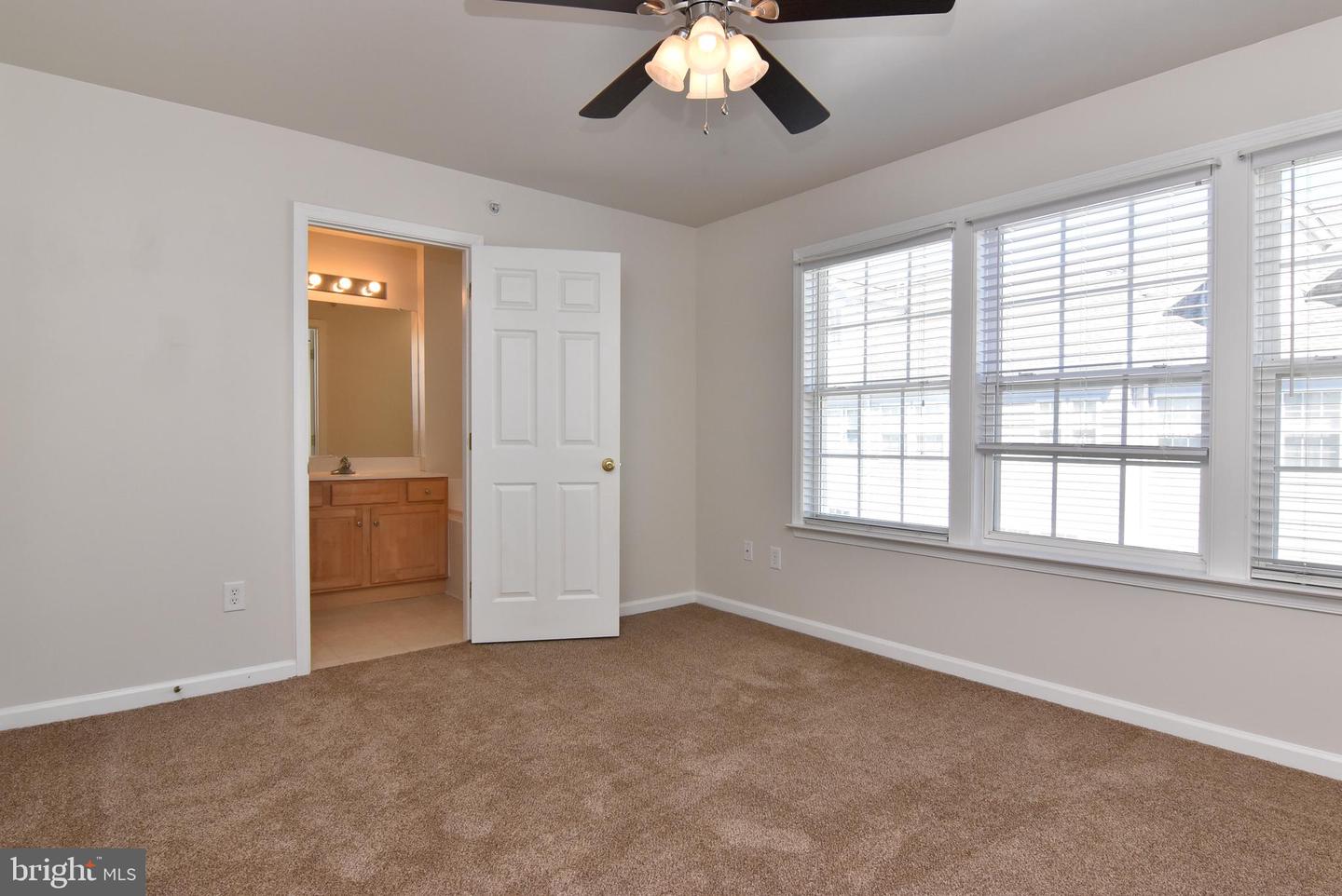 26767 Chatham Ln ##b19-5 Property Photo 11