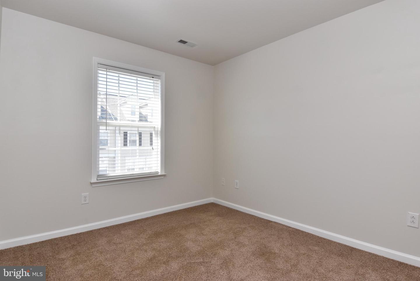26767 Chatham Ln ##b19-5 Property Photo 16