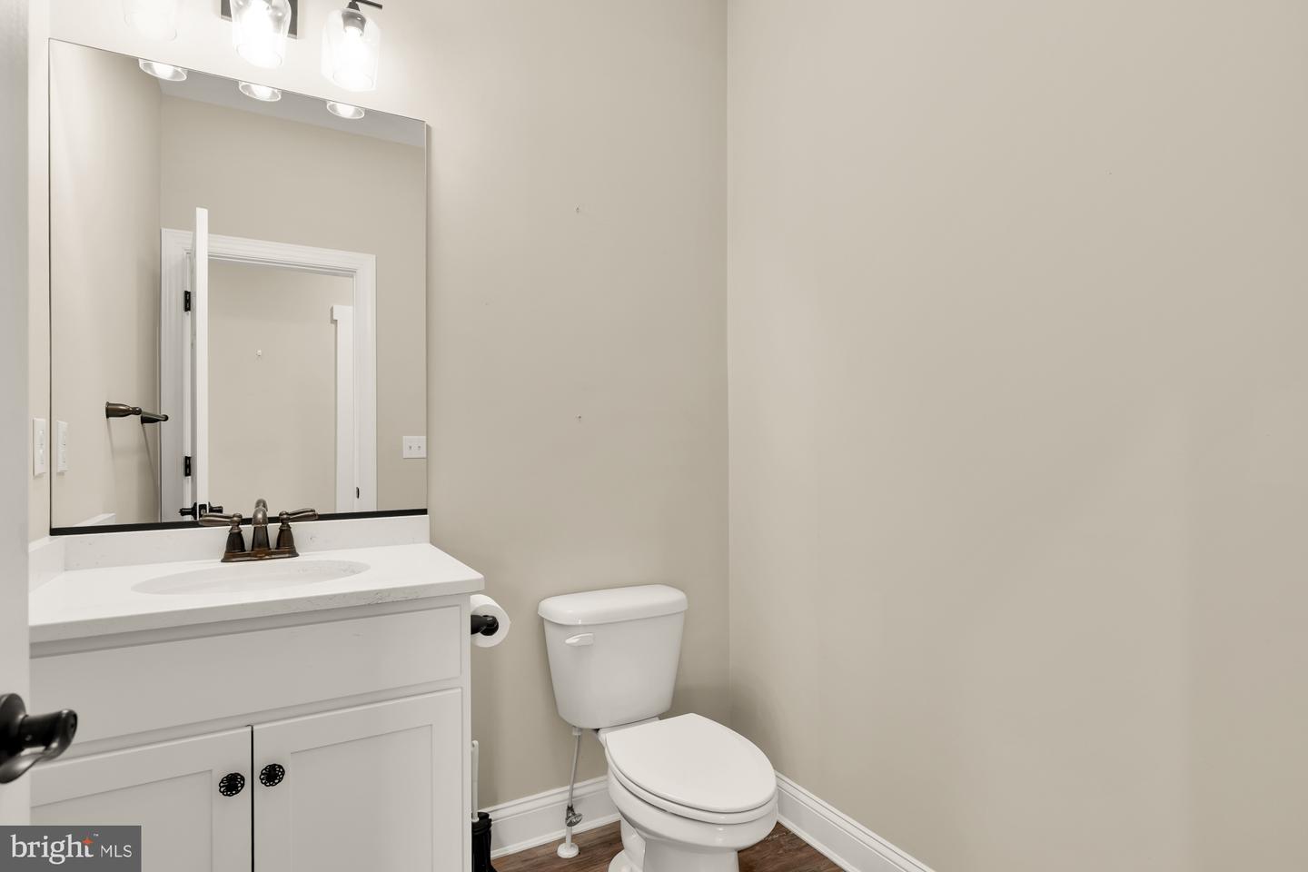 24027 Ingrams Dr Property Photo 10