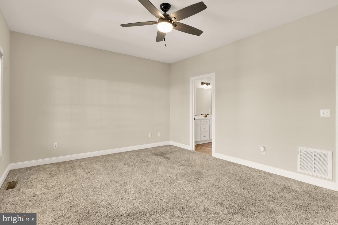 24027 Ingrams Dr Property Photo 28