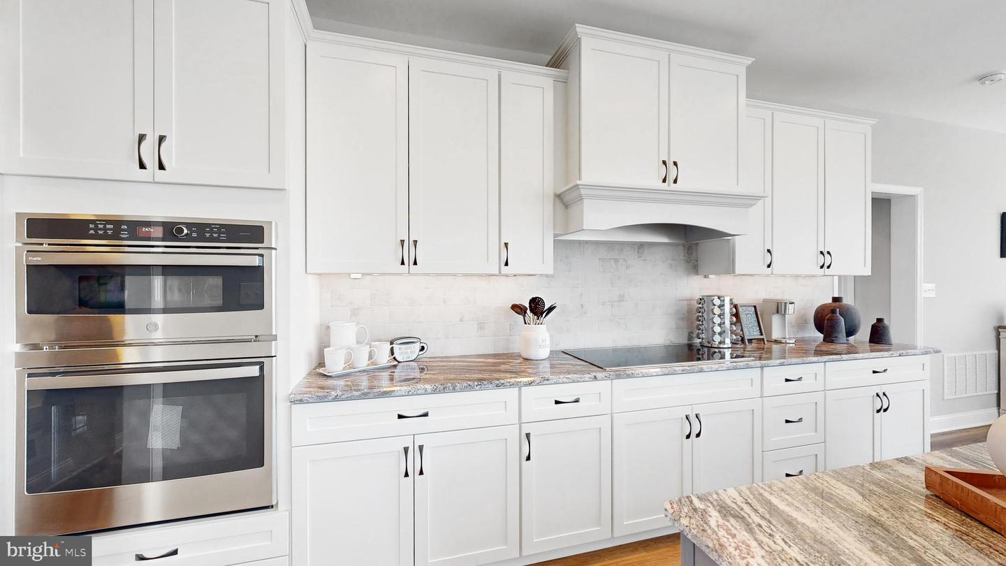 00002 Williams St Property Photo 23