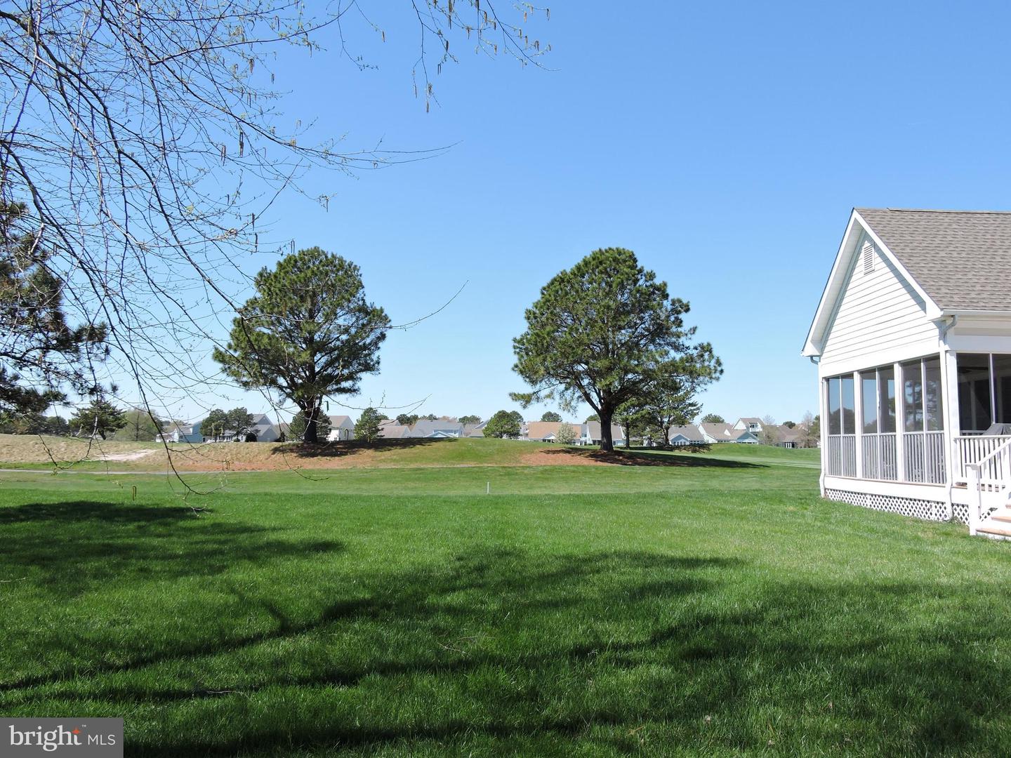 90 Willow Oak Ave Property Photo 5
