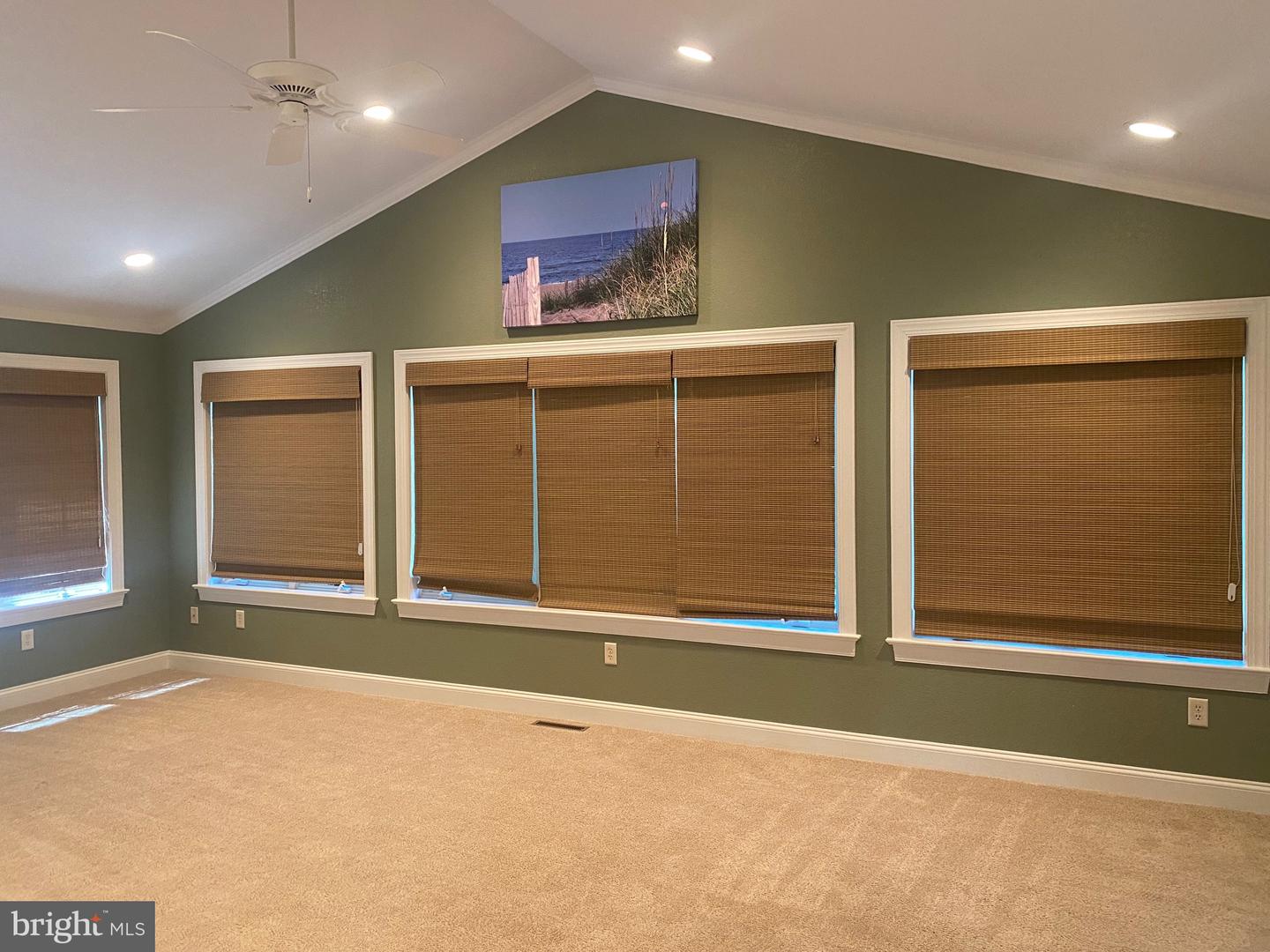 314 E 5th St Property Photo 10