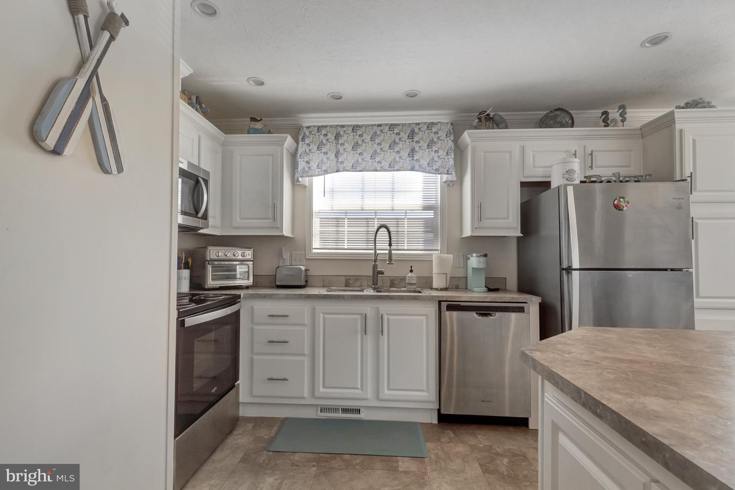 35515 Knoll Way #56383 Property Photo 11