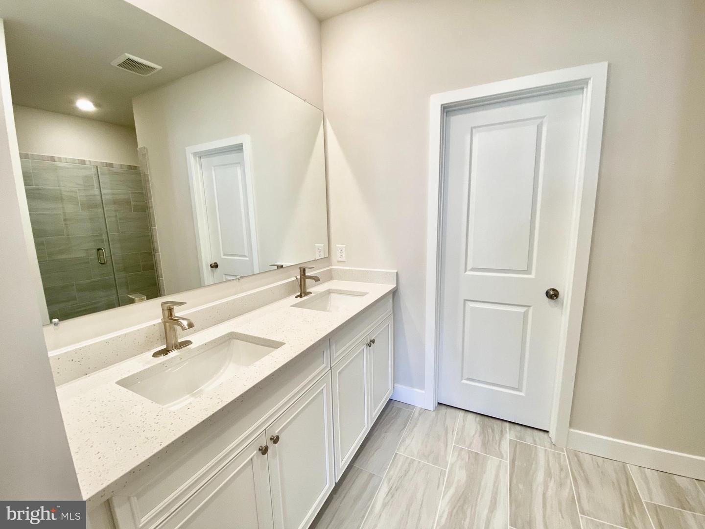 29314 Oxford Dr Property Photo 12