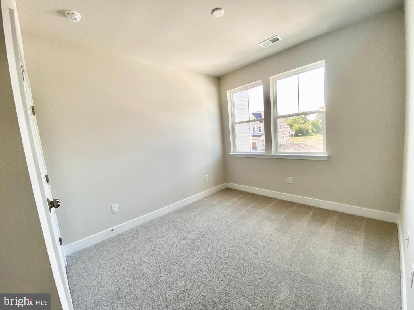 29314 Oxford Dr Property Photo 18