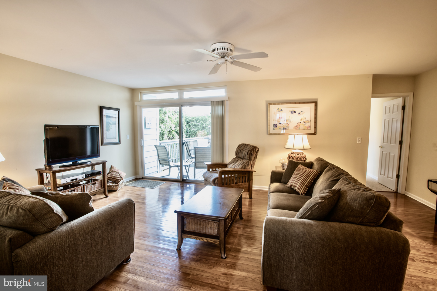 1 6th St #b Property Photo 3