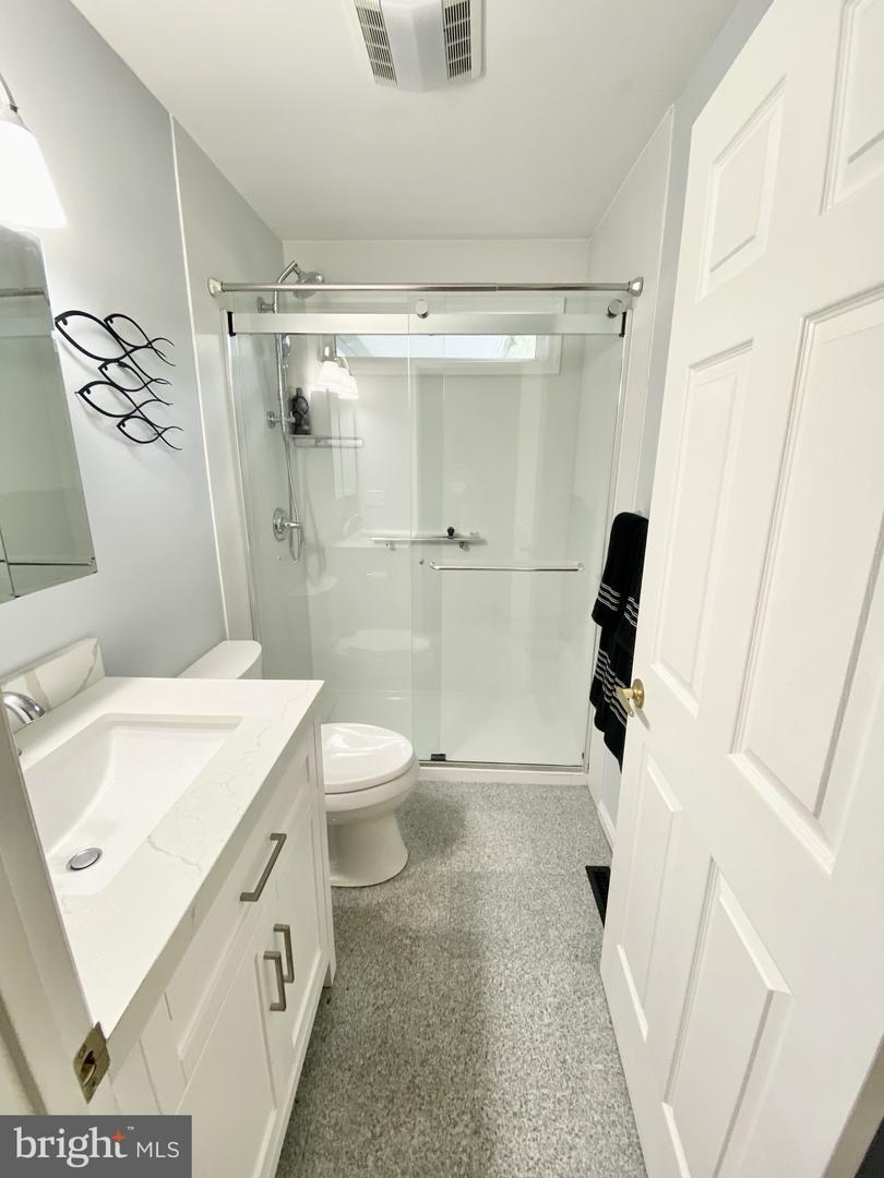 1 6th St #b Property Photo 15