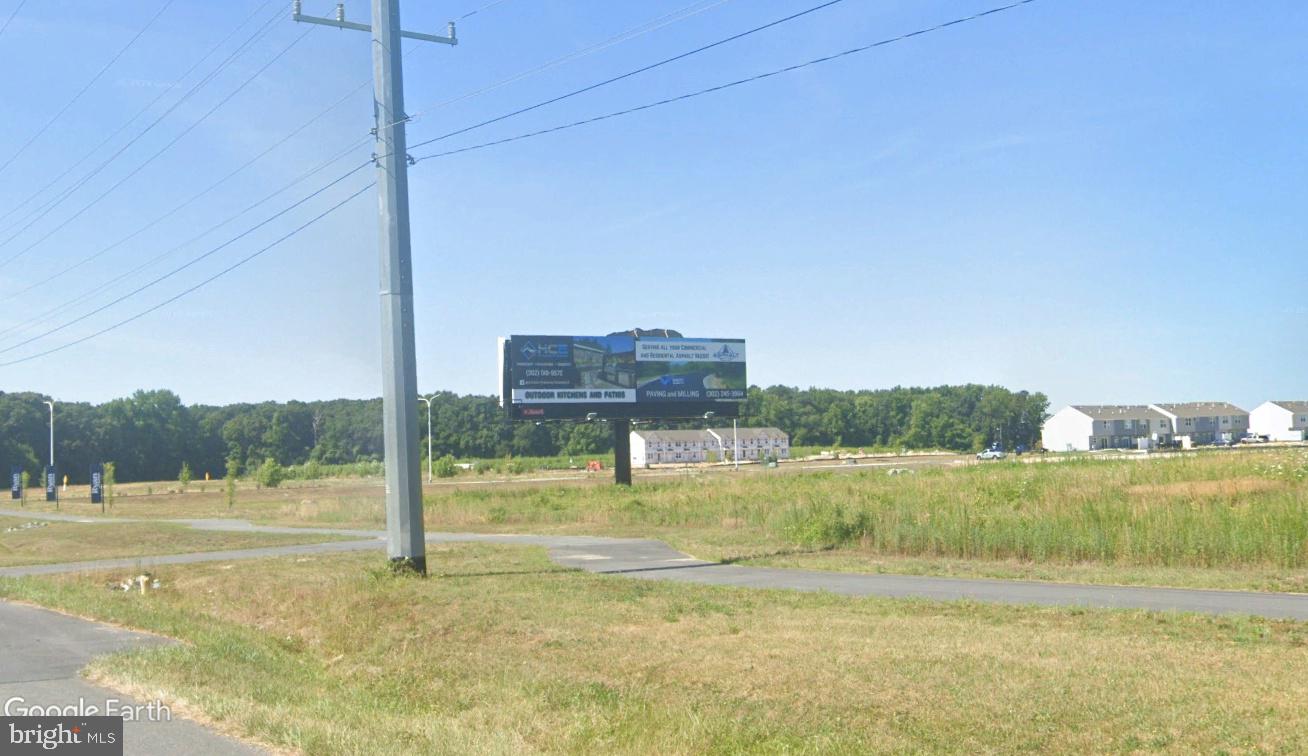 Billboard S Dupont Blvd #11 Property Photo 2