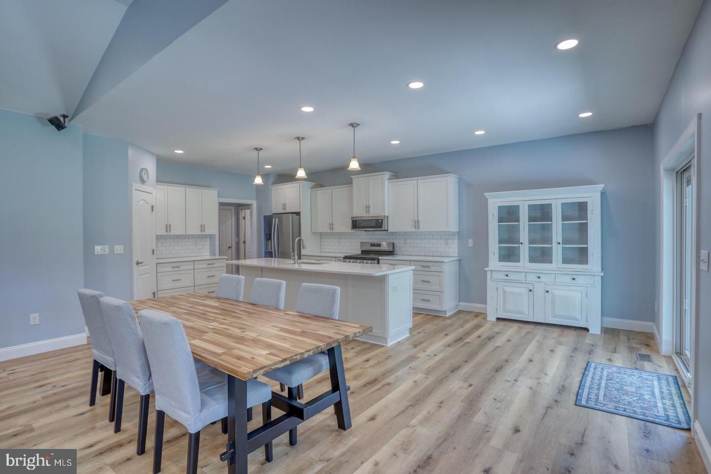 24953 Green Fern Dr Property Photo 17