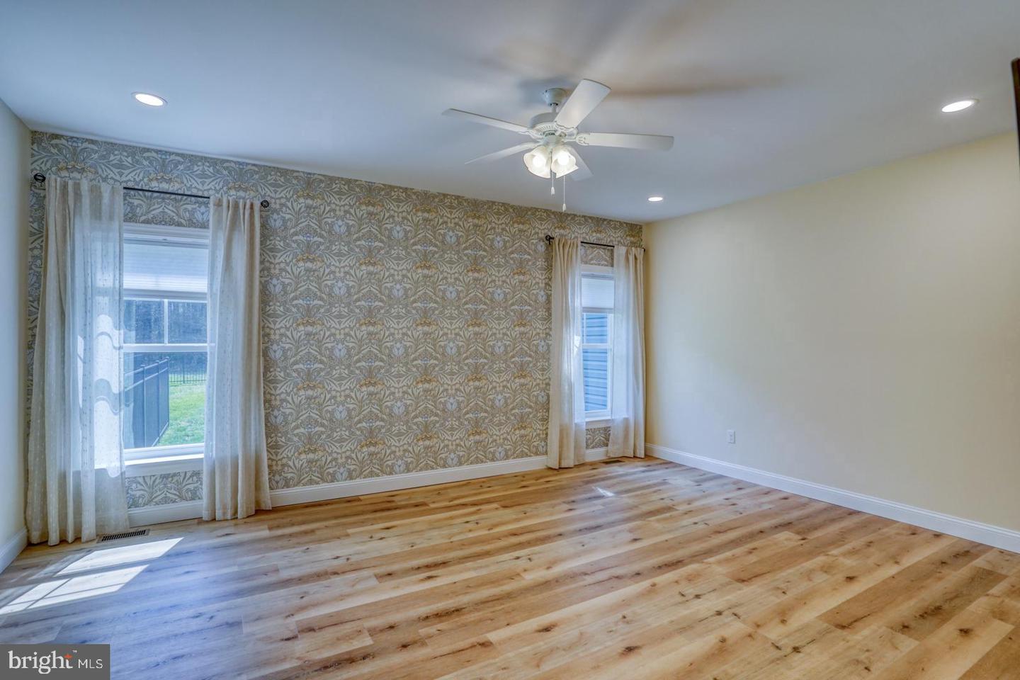 24953 Green Fern Dr Property Photo 25