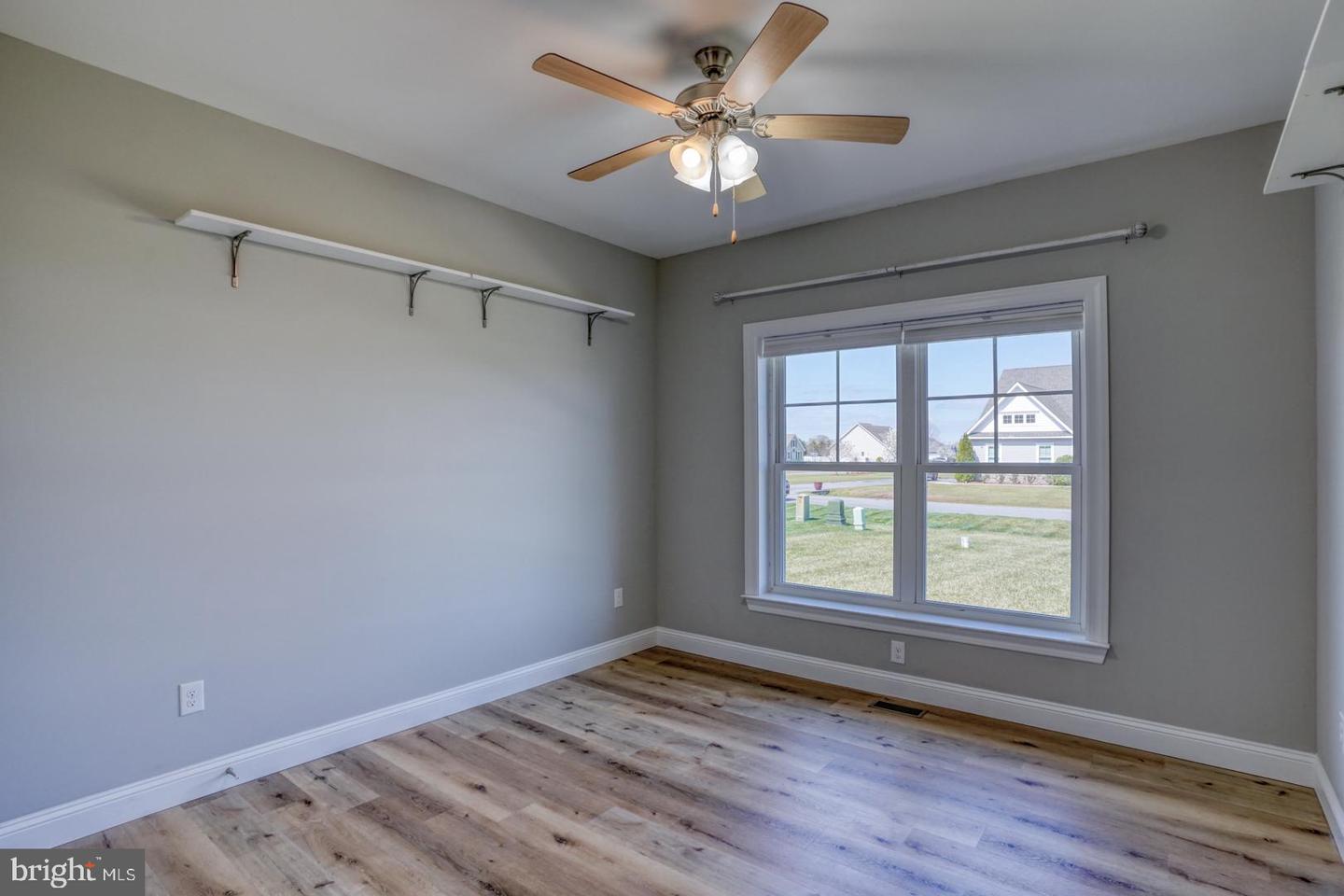 24953 Green Fern Dr Property Photo 32