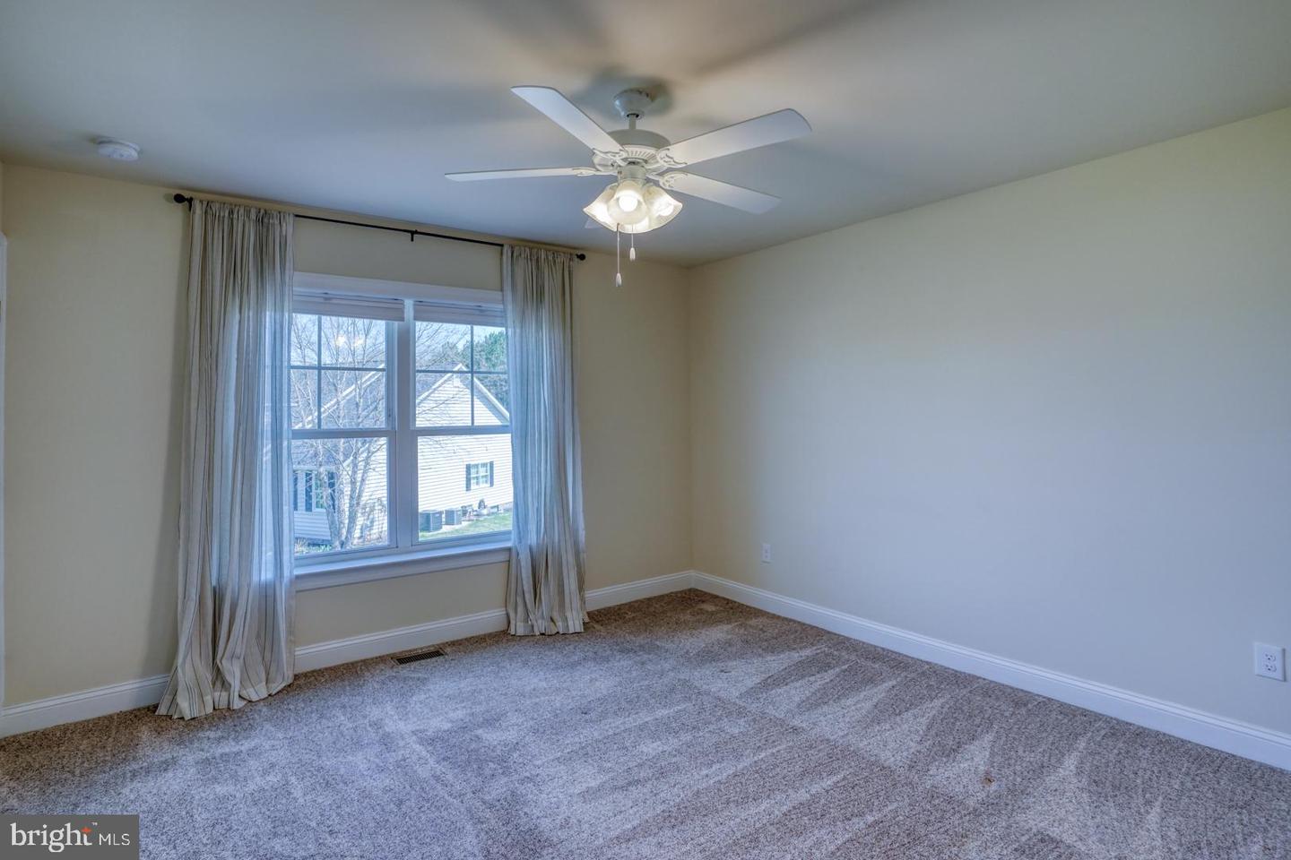 24953 Green Fern Dr Property Photo 41