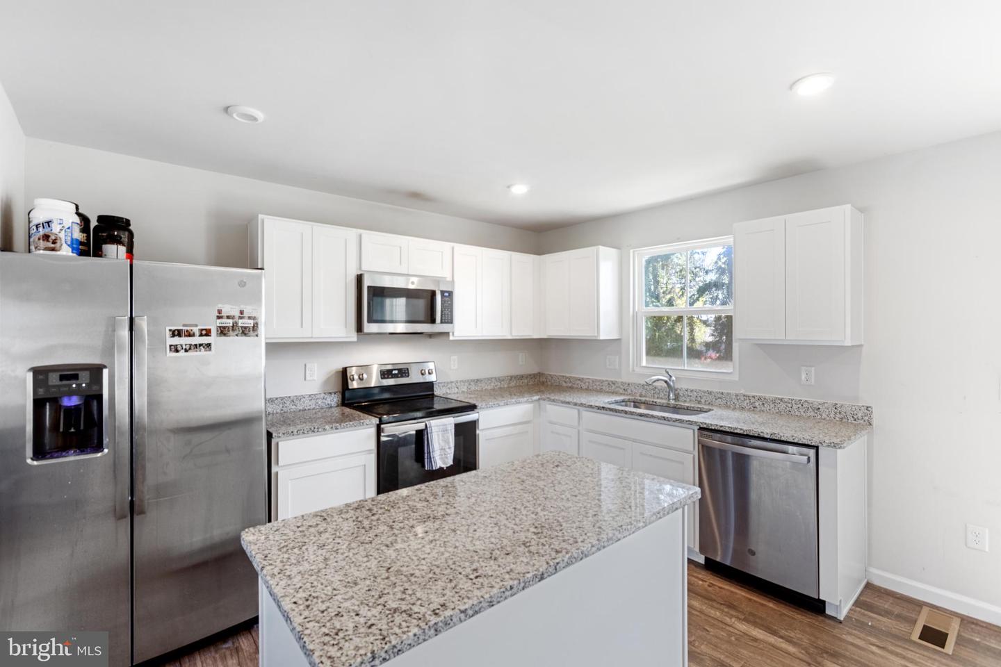 6312 Pebblebrook Dr Property Photo 13