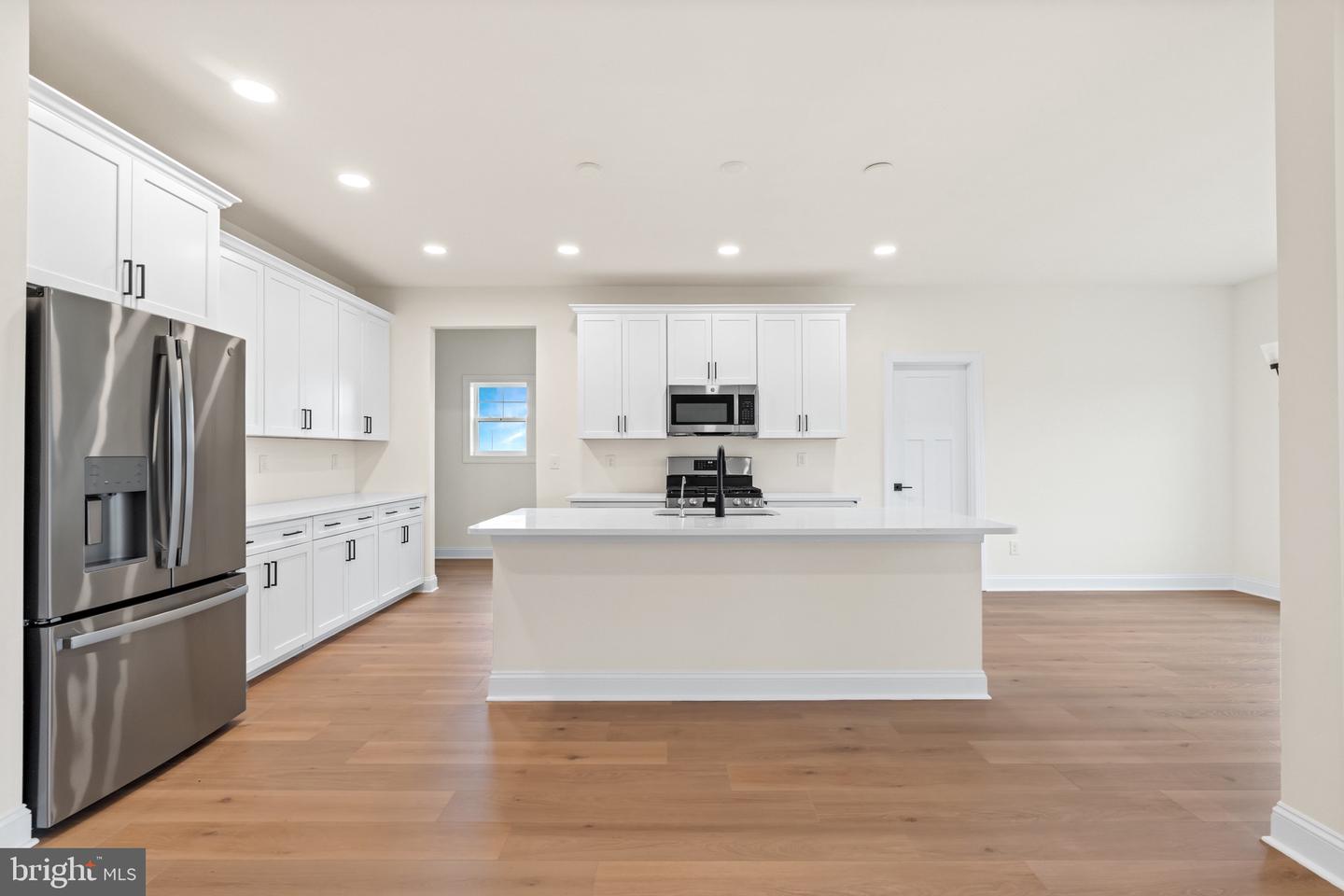 22388 Hummingbird Road Property Photo 10