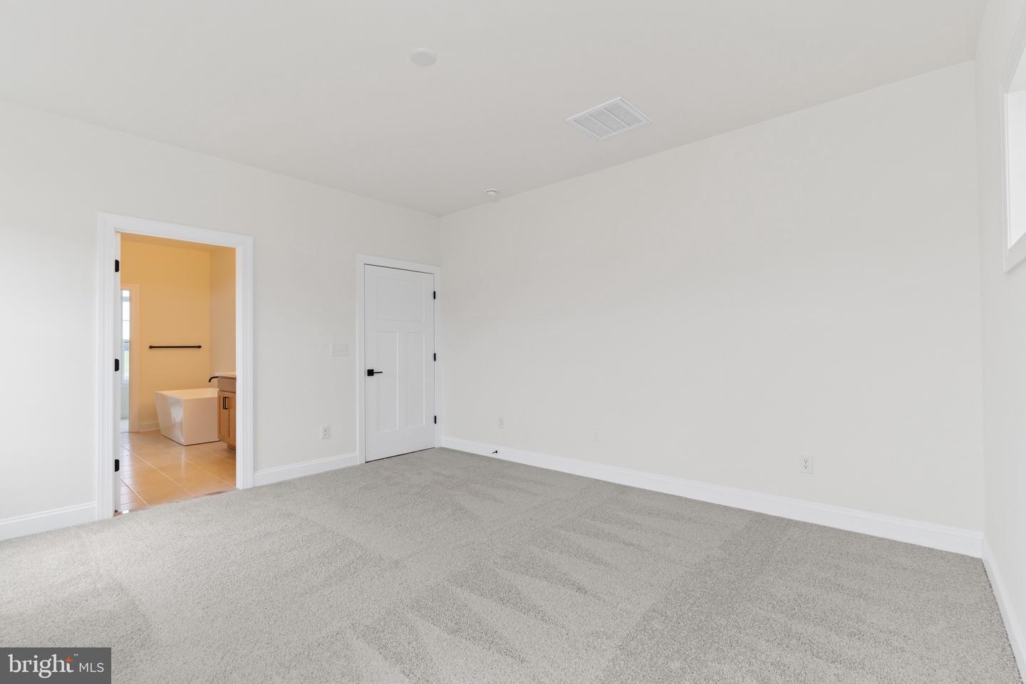 22388 Hummingbird Road Property Photo 29