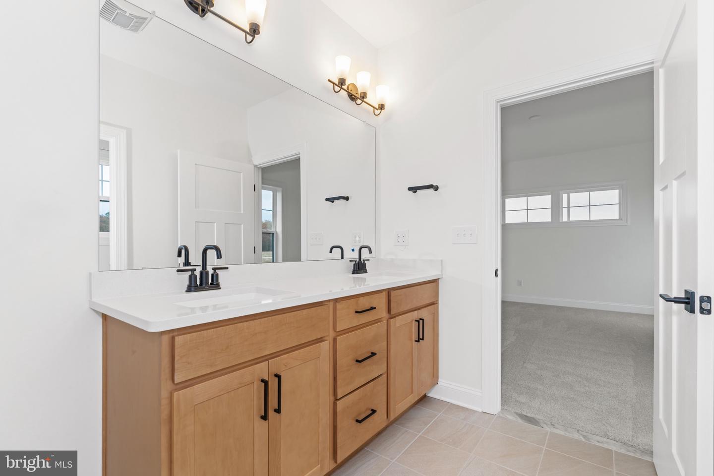22388 Hummingbird Road Property Photo 32