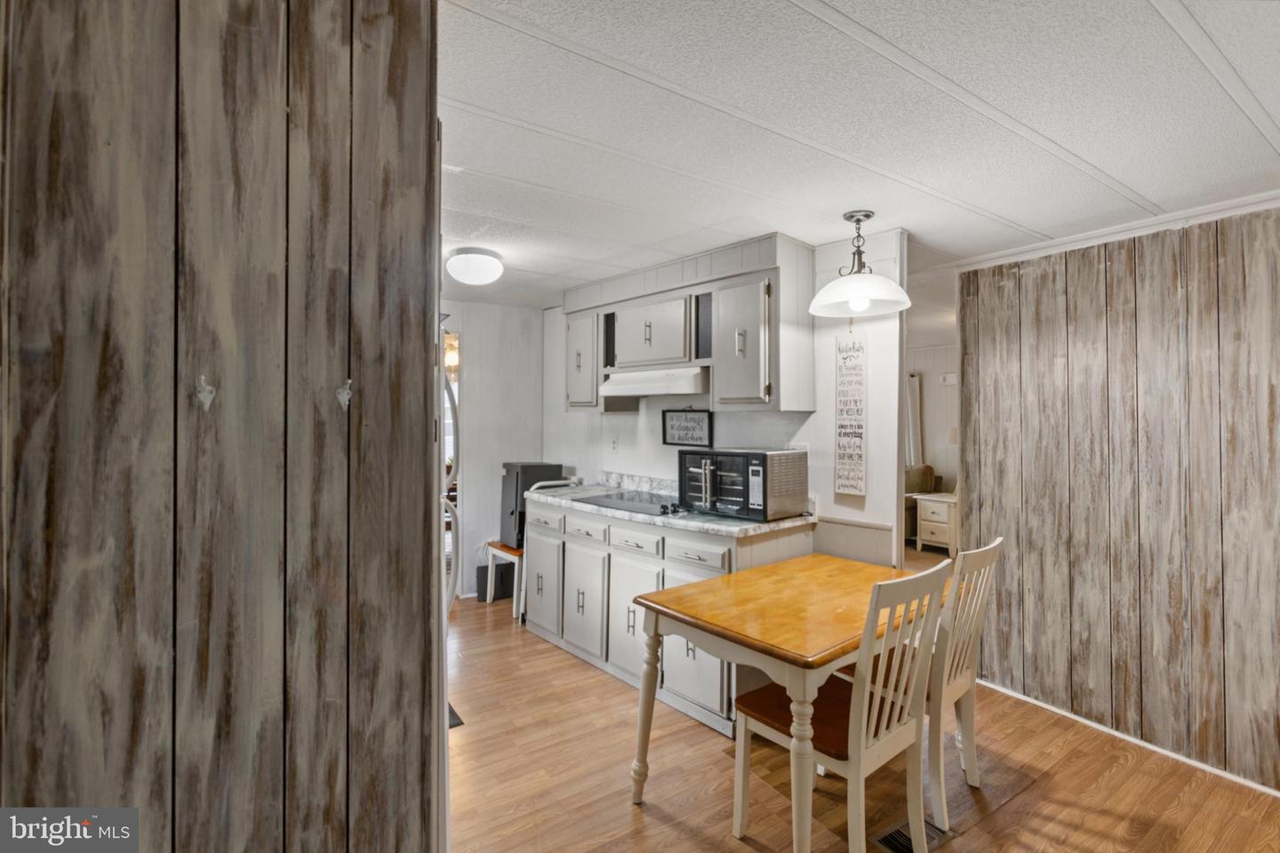 25818 Autumn Rd Property Photo 14