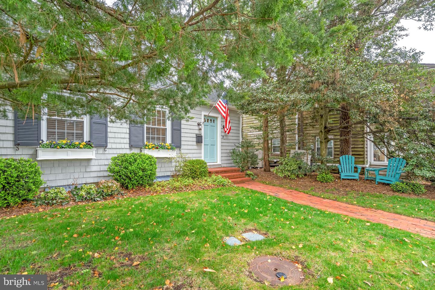 19 Laurel St Property Photo 4