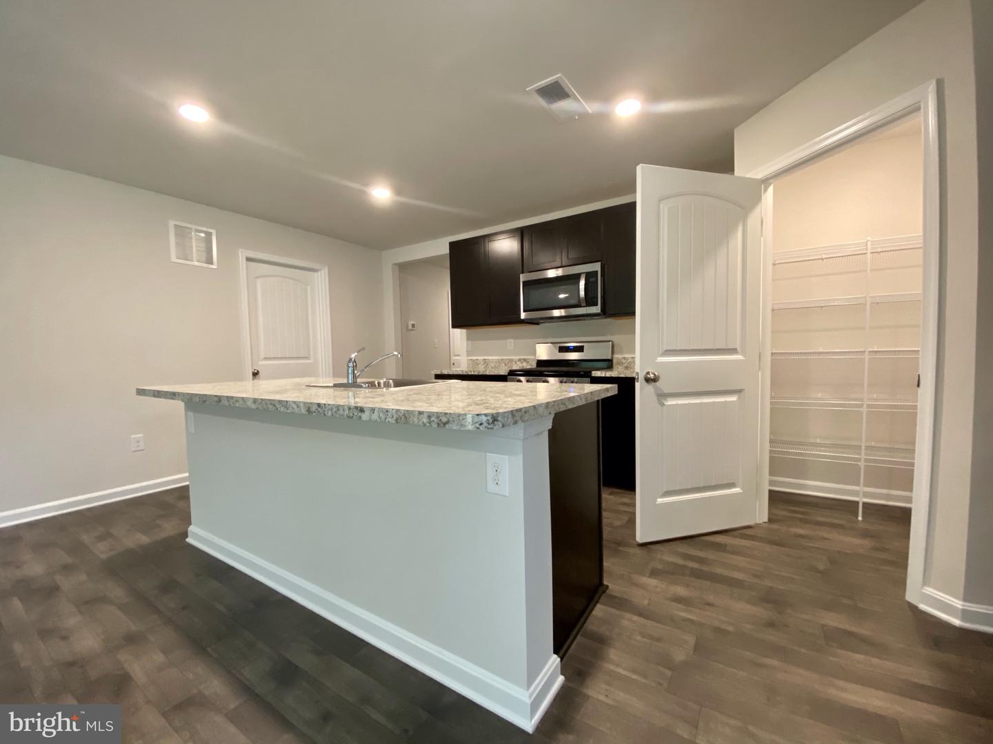 22175 Shorebird Way Property Photo 14