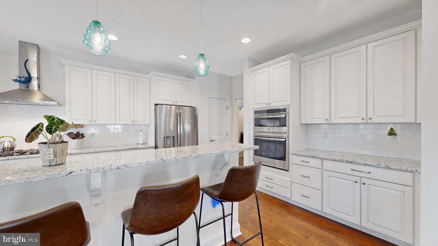 23733 Herring Reach Ct #86 Property Photo 12