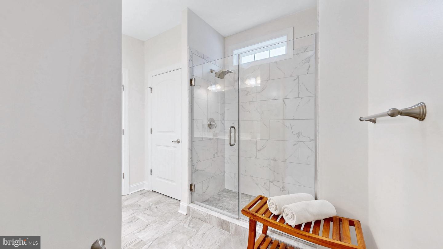 23733 Herring Reach Ct #86 Property Photo 20