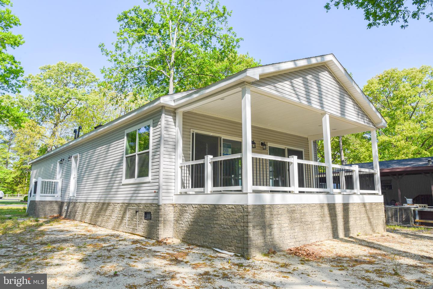 27059 Flipper #687 Property Photo 1