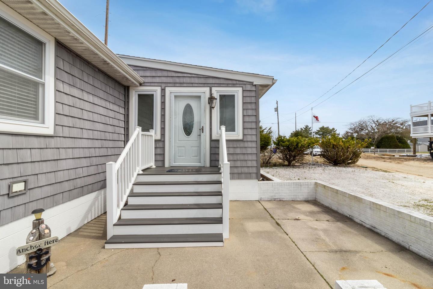29121 Pine St Property Photo 3