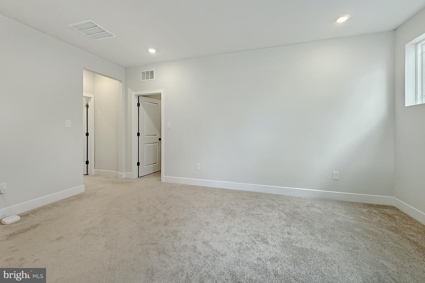 24265 Charleston Ln Property Photo 21
